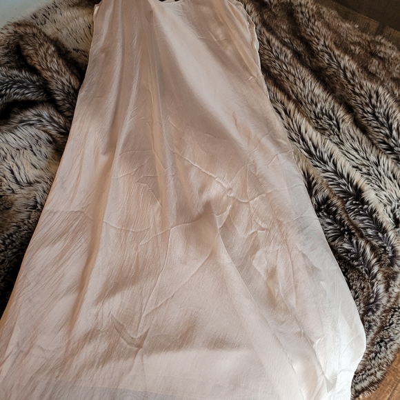 Silk full length dress - Picture 2 of 4